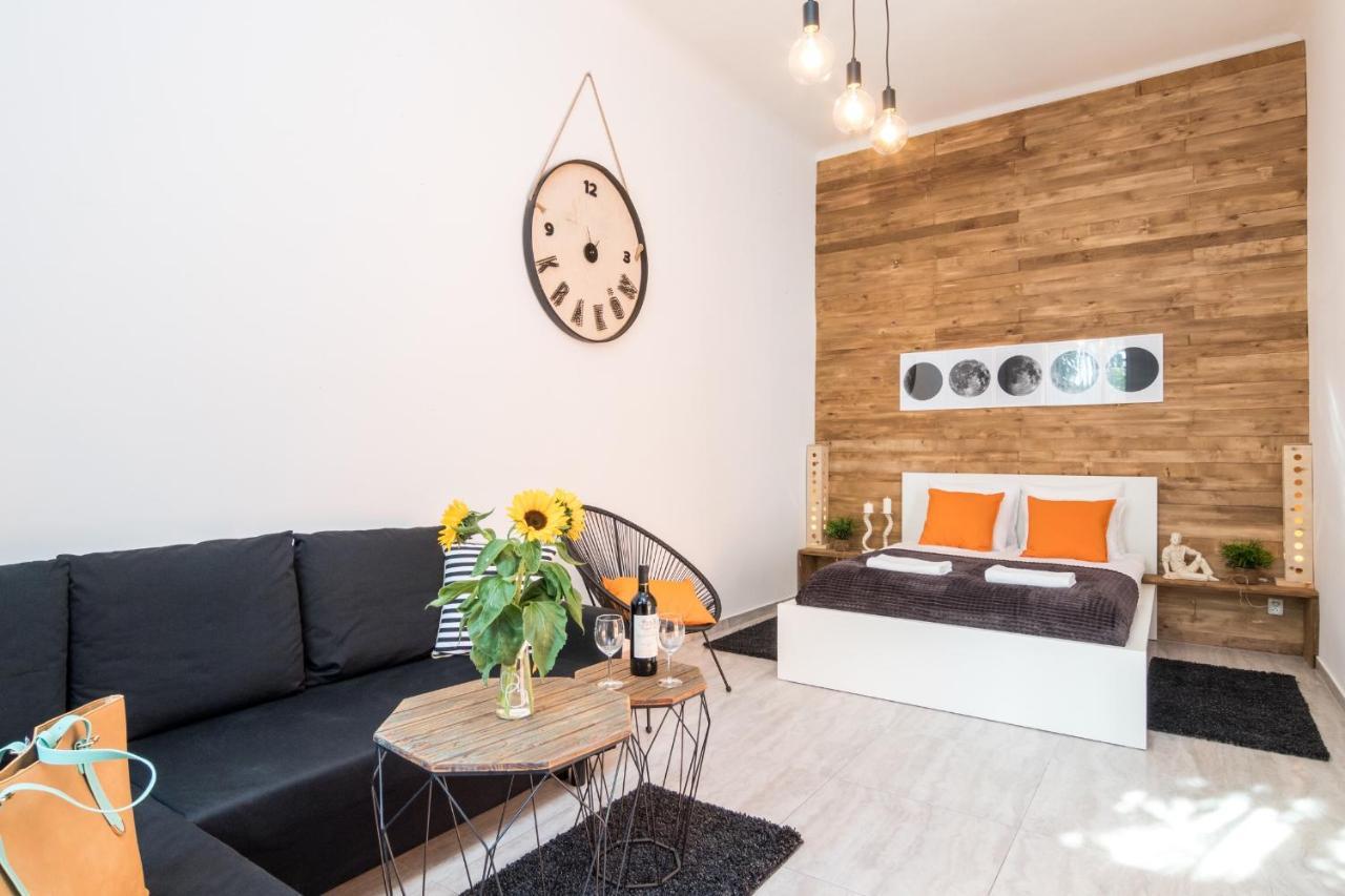 Cracow Best Location Apartment With Garden By Cozyplace 크라쿠프 외부 사진